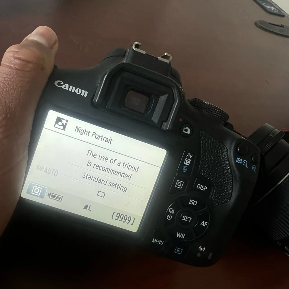 Canon color black