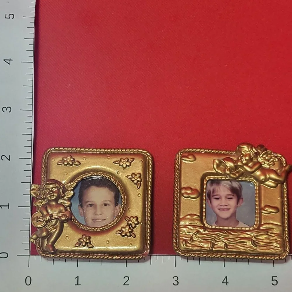 VTG Mini Golden Angel Cherub Picture Photo Frame Magnet Polyresin