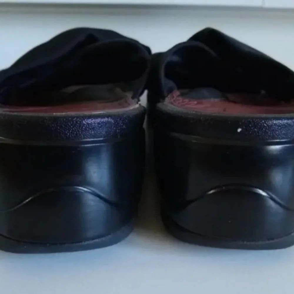 Bzees black stretch