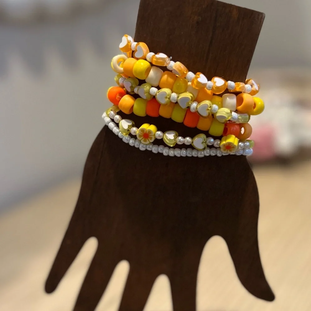 Girls teens beaded friendship bracelets stretchy stackable yellow orange white