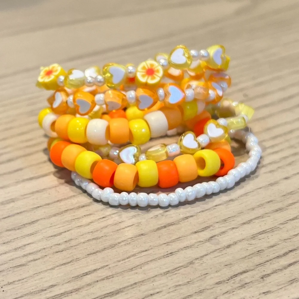 Girls teens beaded friendship bracelets stretchy stackable yellow orange white