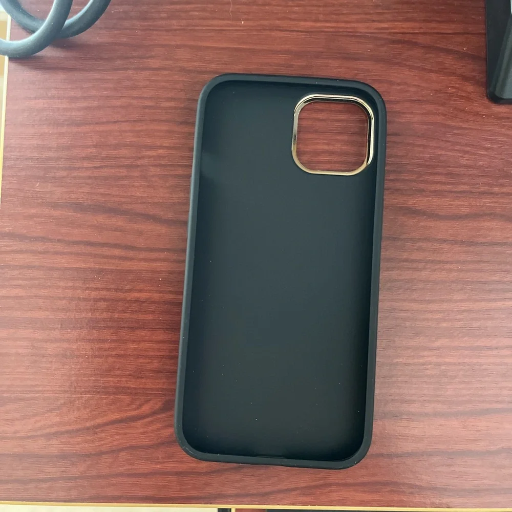iPhone 13/14/15 black bumper case