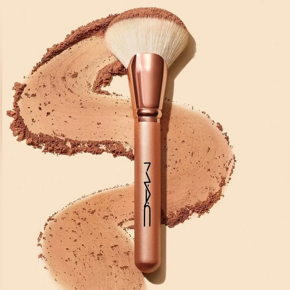 MAC Cosmetics color radiant