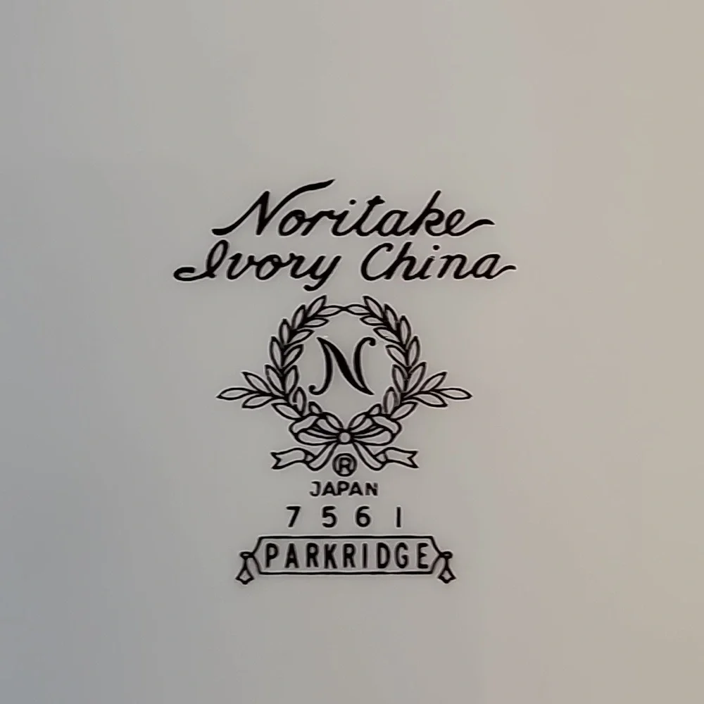 Noritake parkridge pattern