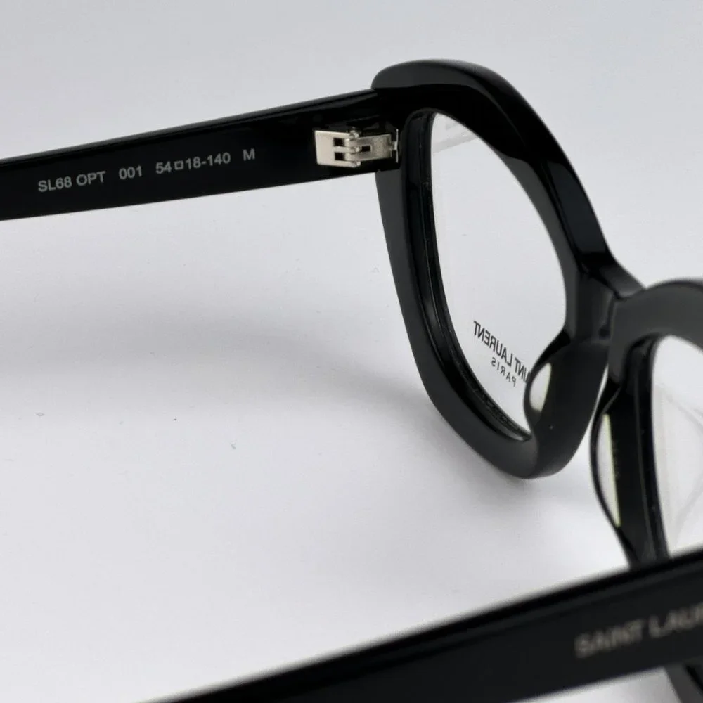 Saint Laurent cleaning gender