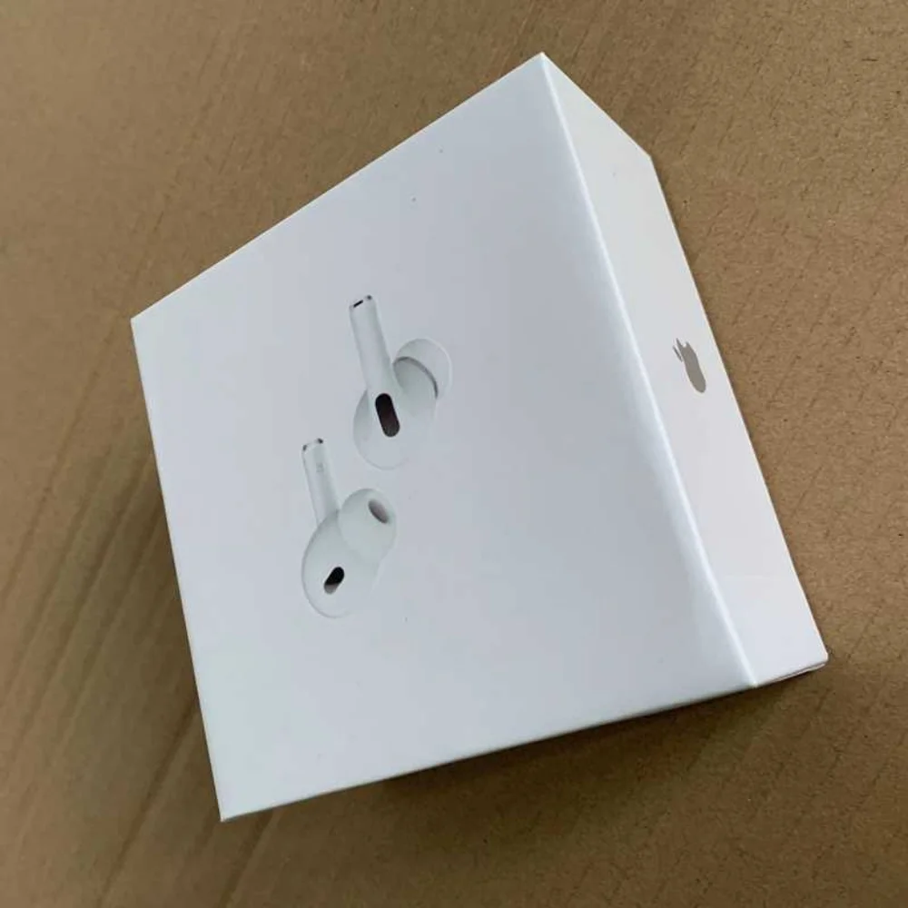 Brand new Apple earphones 2nd generation & wireless charging case