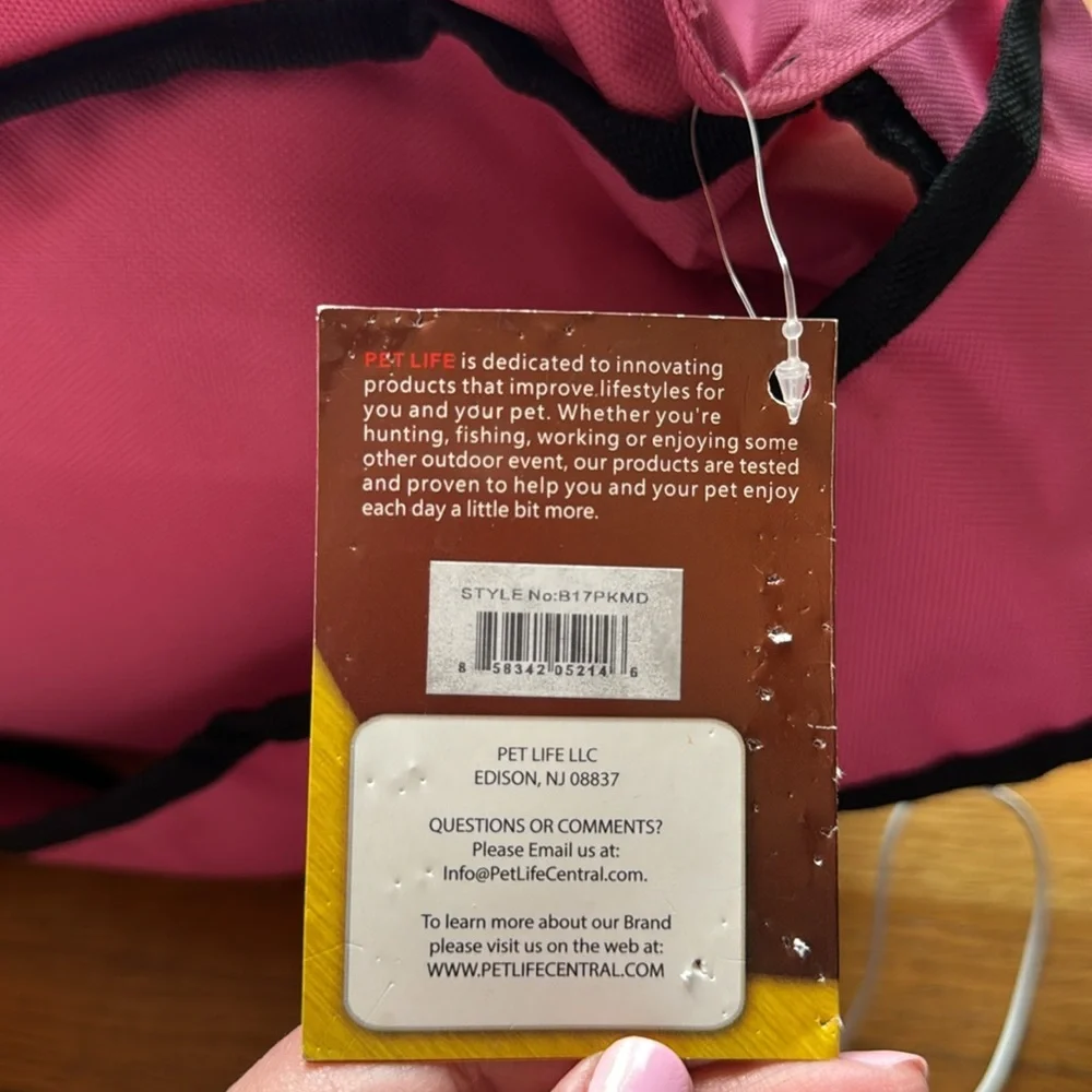 Pet Life home carrier folds