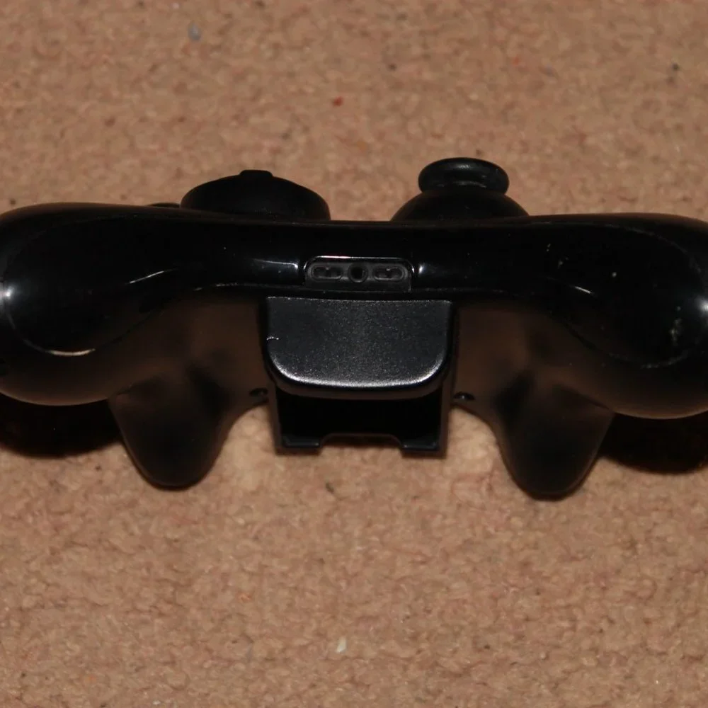 Xbox 360 Black Wireless Controller Non Working for Parts or Repair