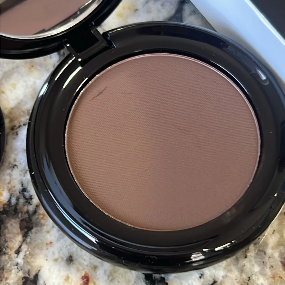 🌙💕Rare! Marc Jacob’s O! Snap Omega Eyeshadow