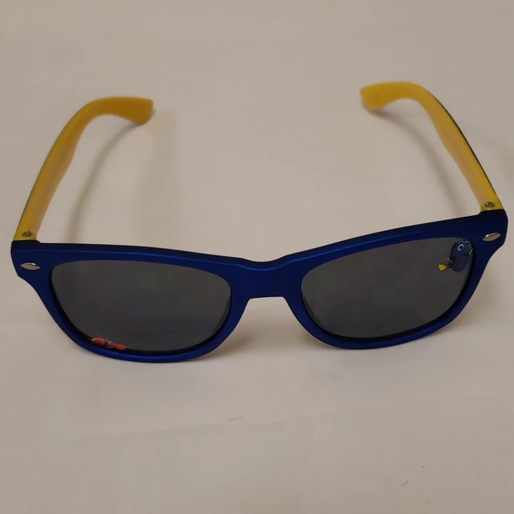 Disney Finding Dory Nemo Kid's Sunglasses Blue Yellow NWOT