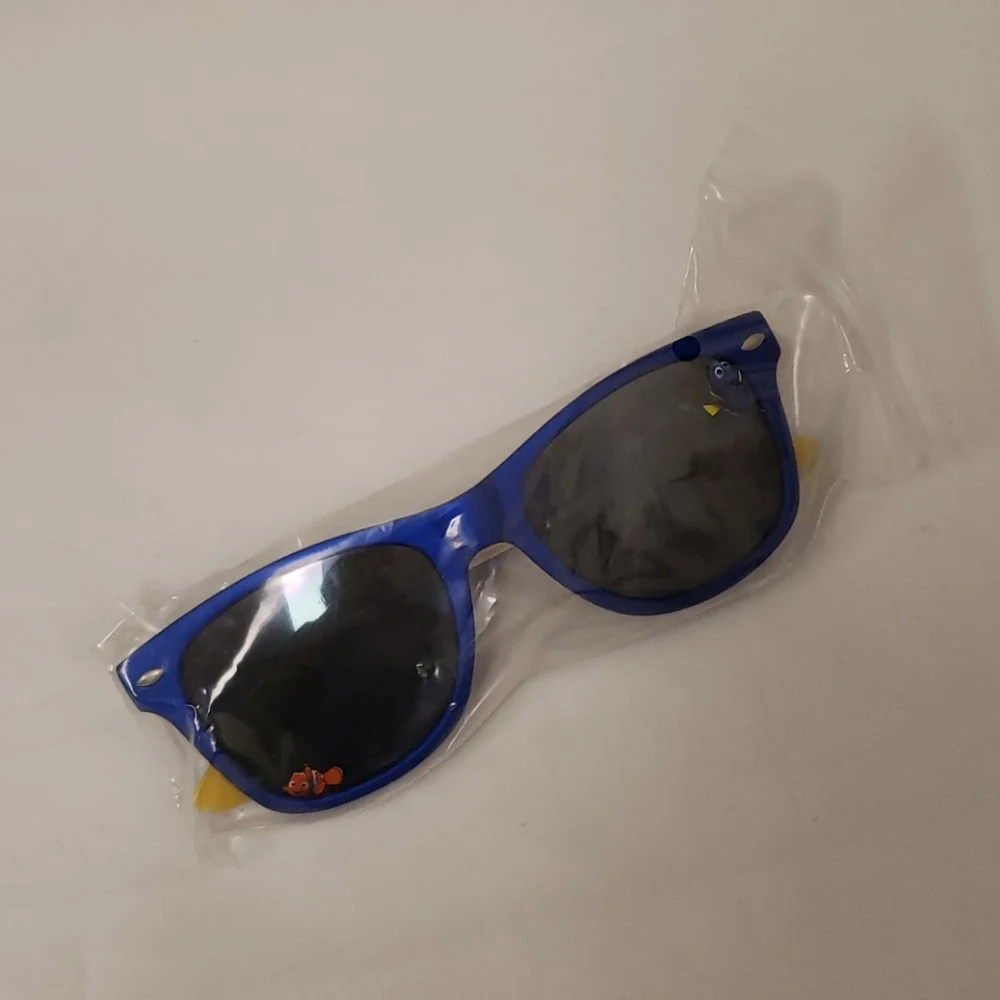 Disney Finding Dory Nemo Kid's Sunglasses Blue Yellow NWOT
