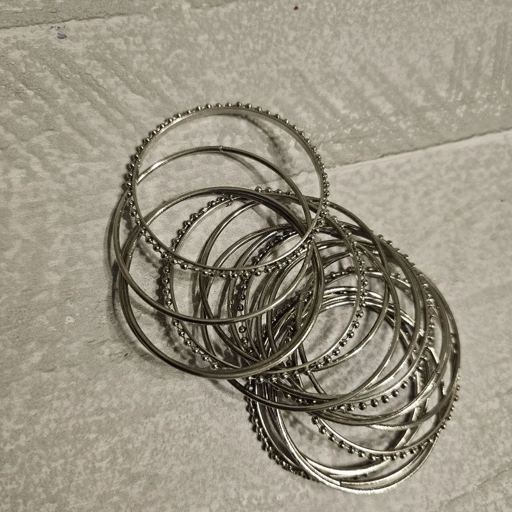 N/A these bangles