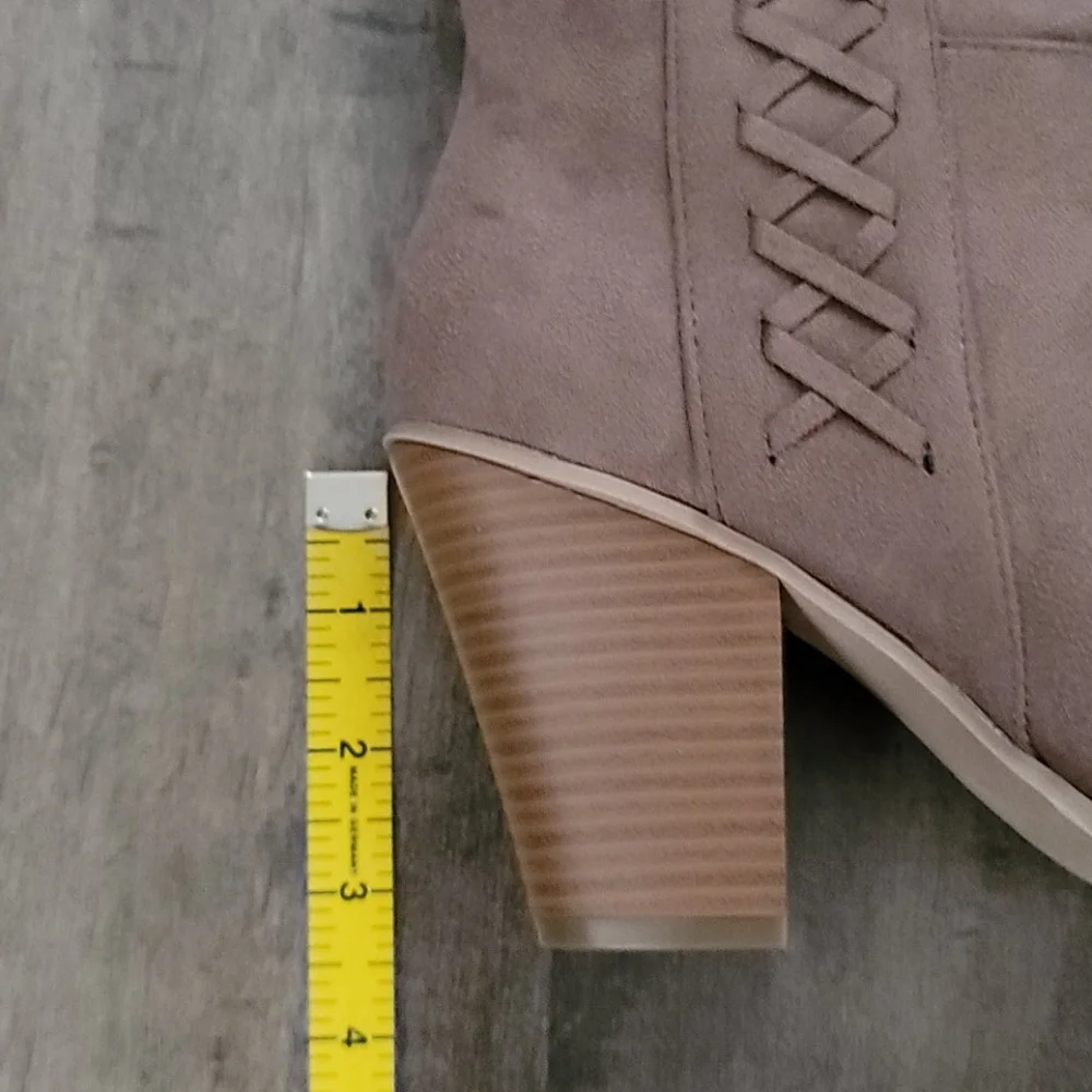 Brinley Co. box boot complete