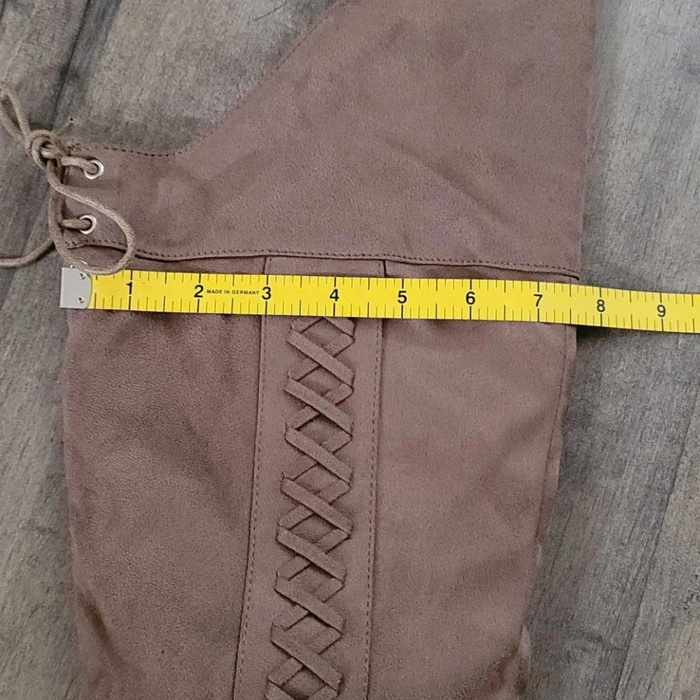 Brinley Co. boot box