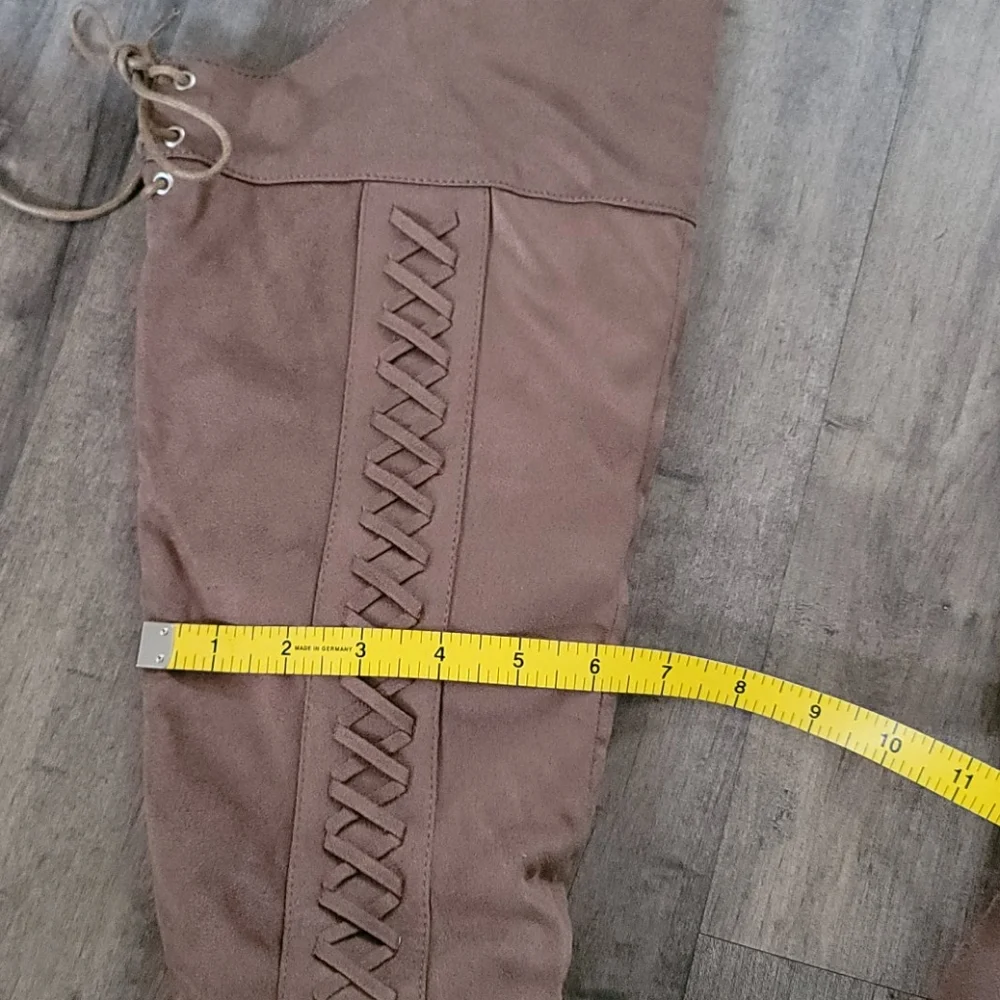 Brinley Co. uppers lace