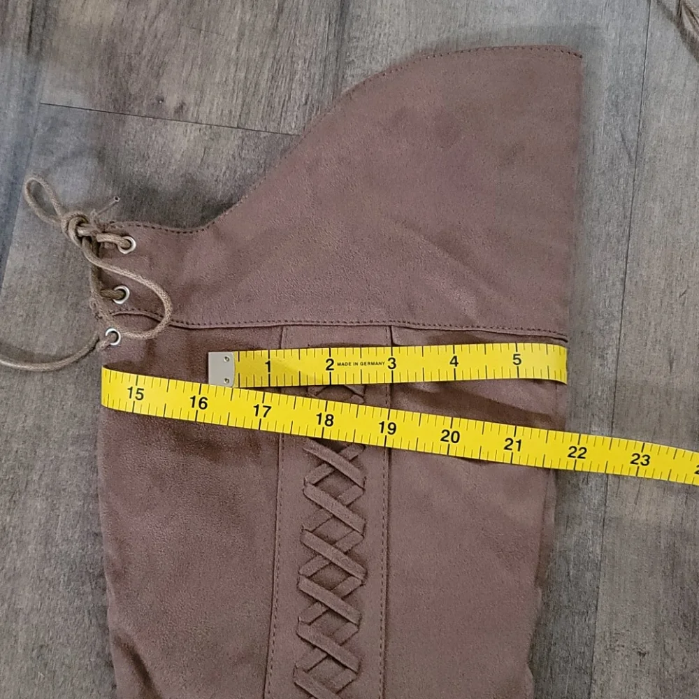 Brinley Co. design knee premium
