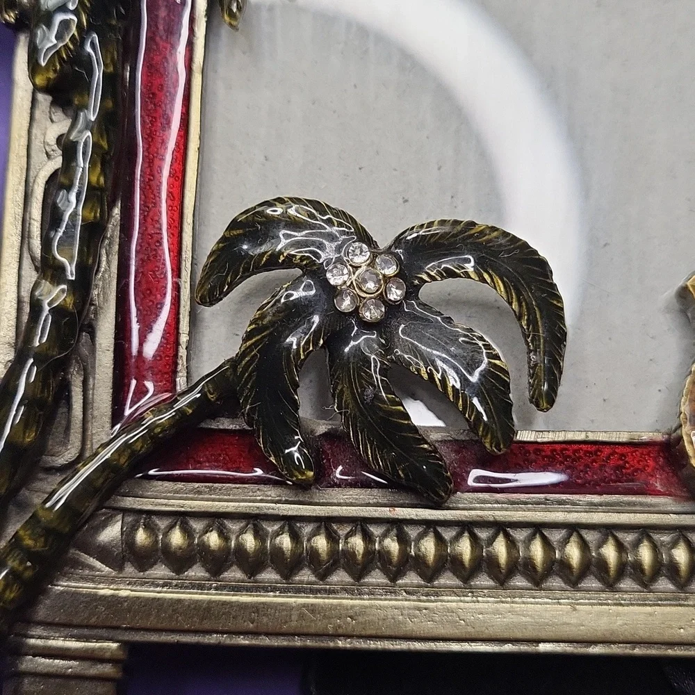 Enamel based descriptions has