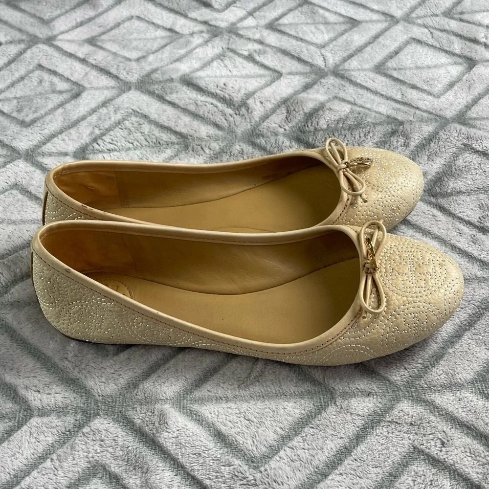 Tory Burch leather ballet flats with embroidered logo size 7.5