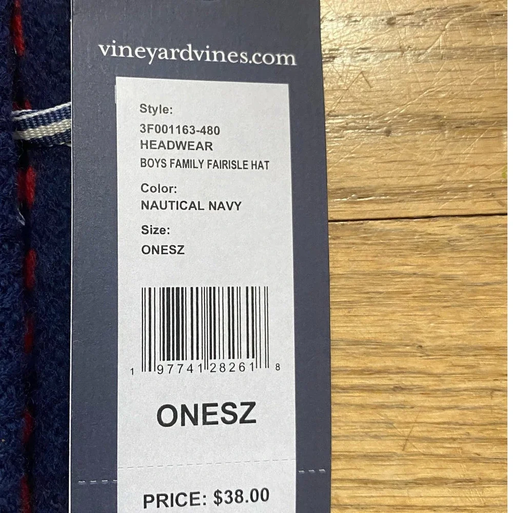 Vineyard Vines more ship