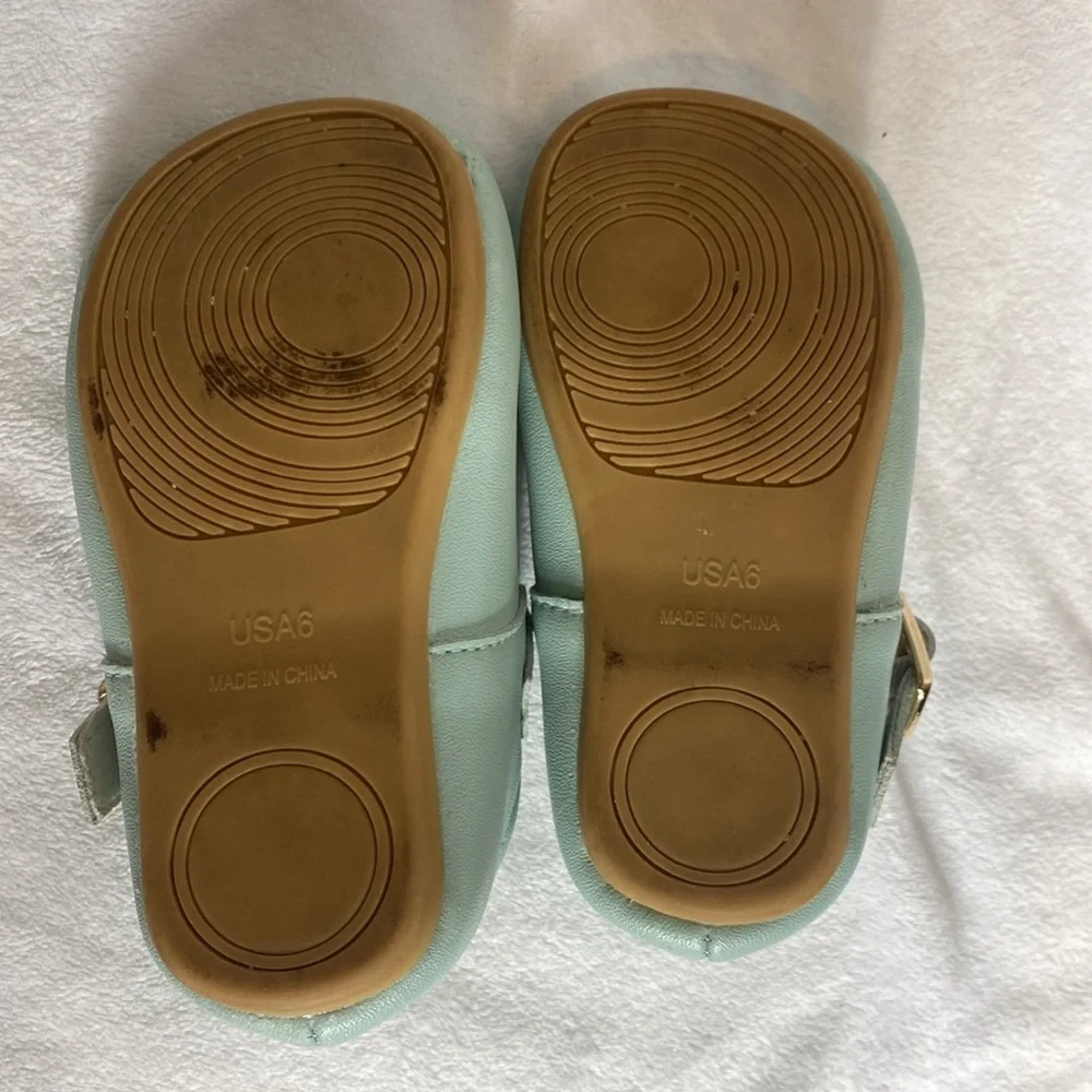 Whim + Wander girls shoes