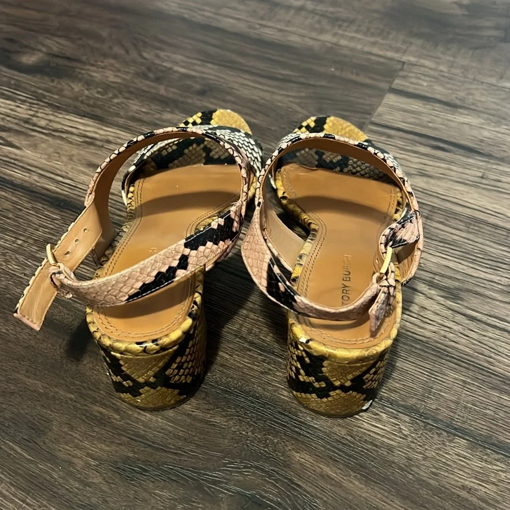 Tory Burch tory burch