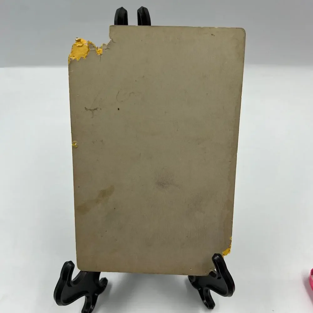 Na antique mounted