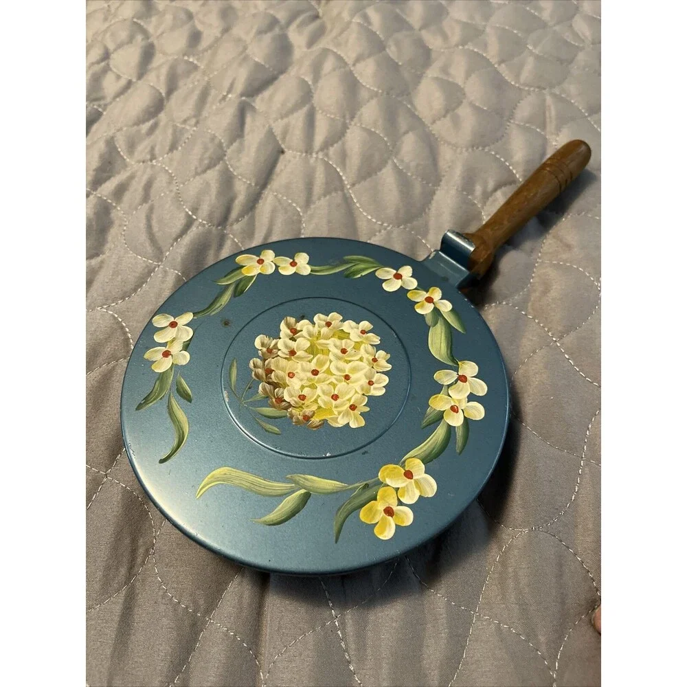 Unknown vintage tole