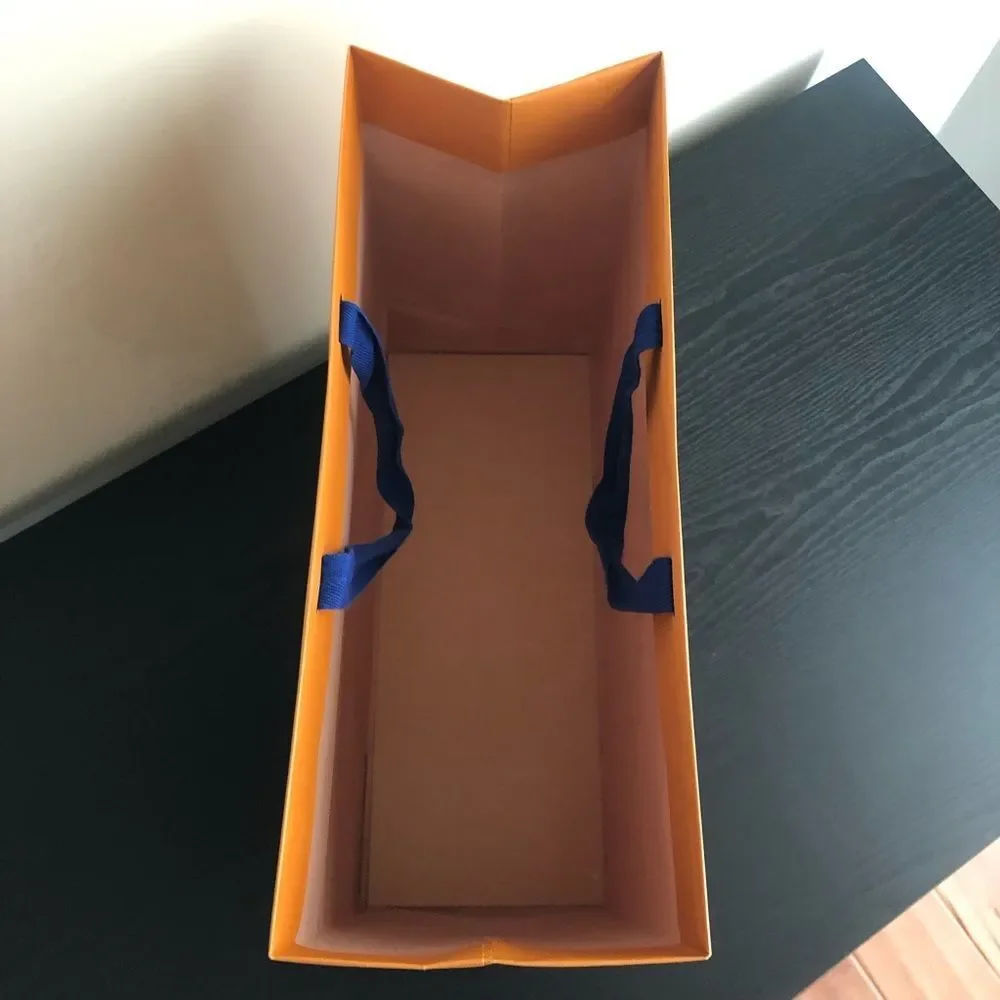 Louis Vuitton shopping bag