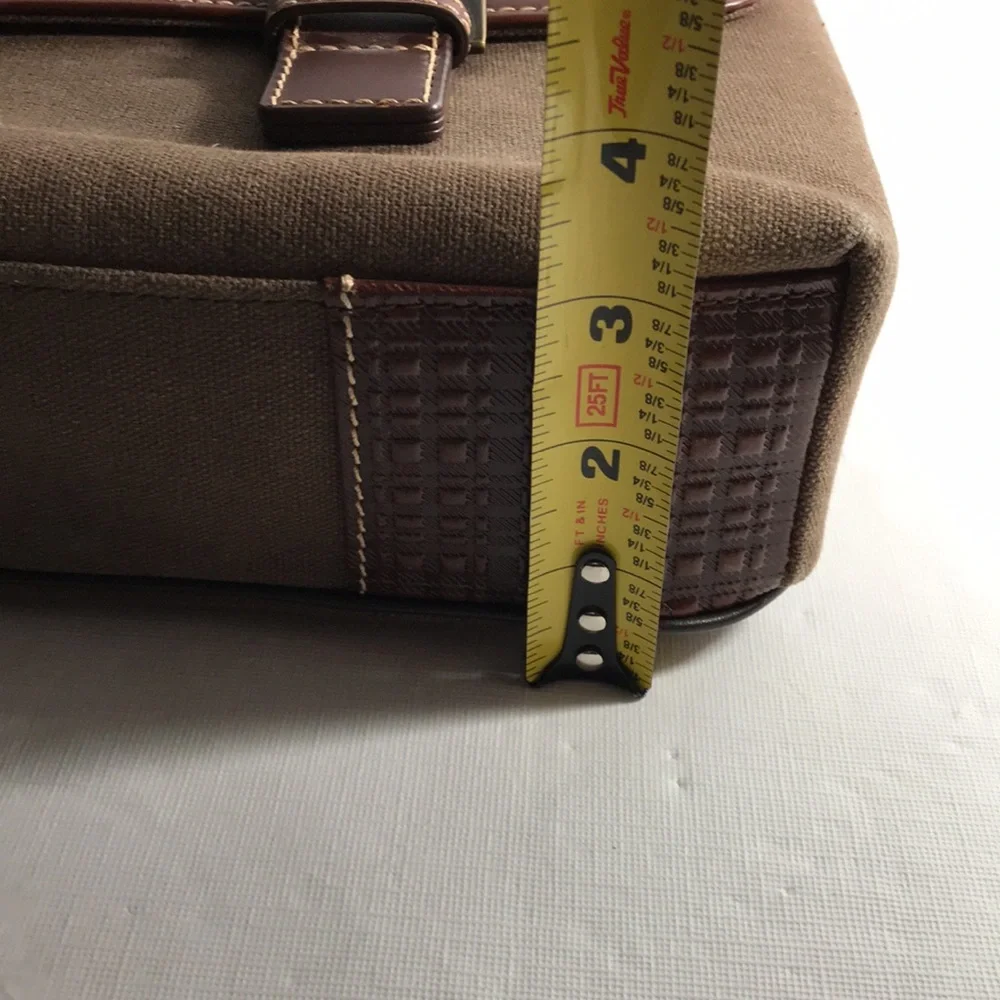 BOCONI NASHVILLE BRYANT LTE SLIM DOUBLE BUCKLE CANVAS & LEATHER MESSENGER