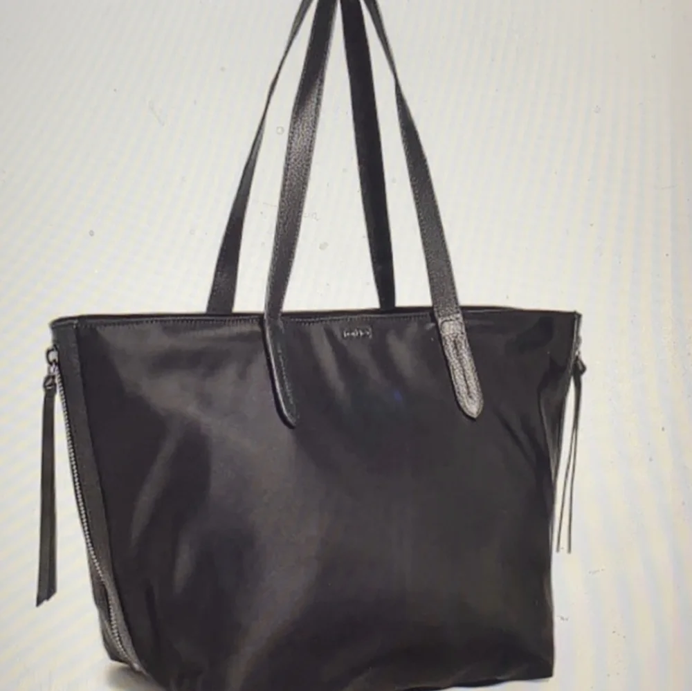 Botkier new package