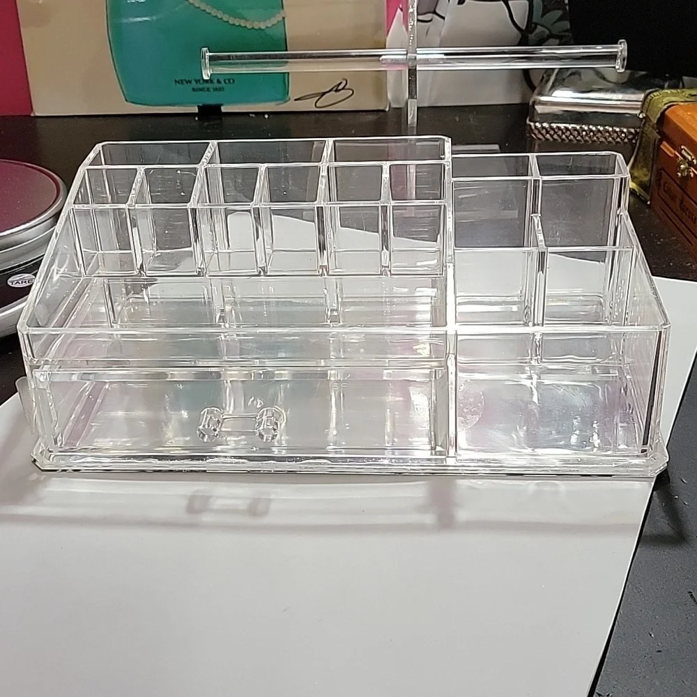 N/A clear acrylic