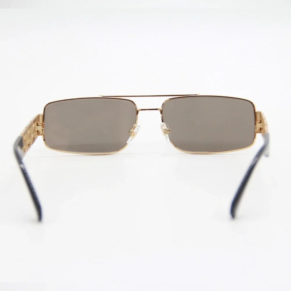 Versace model ve2257