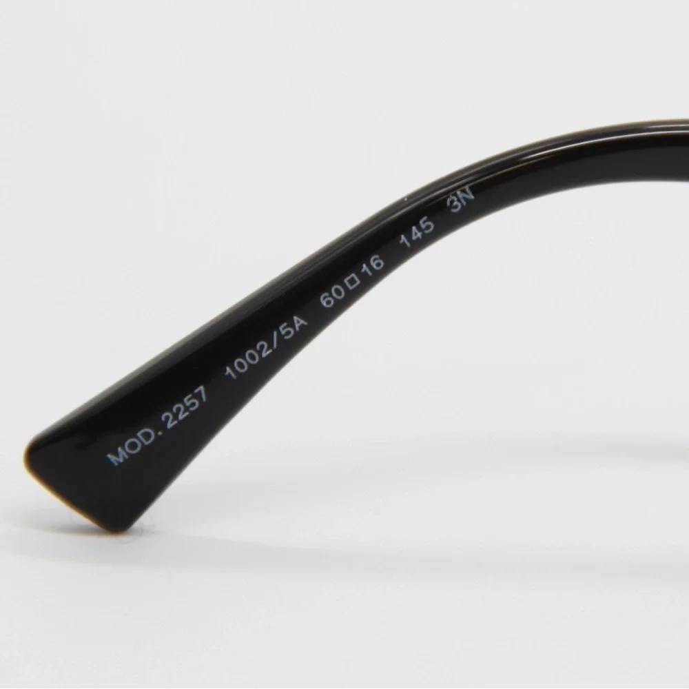 Versace model ve2257