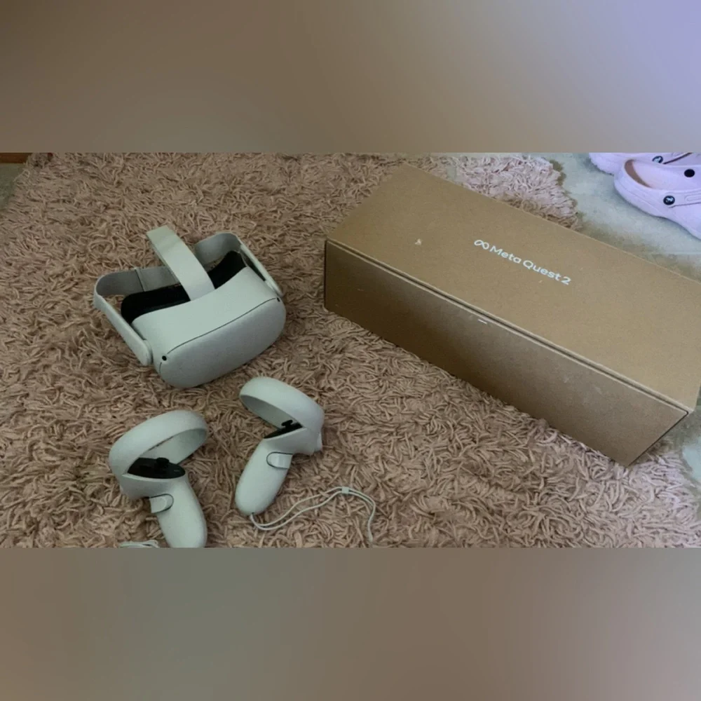 Quest 2 Advanced All-in-One VR Headset