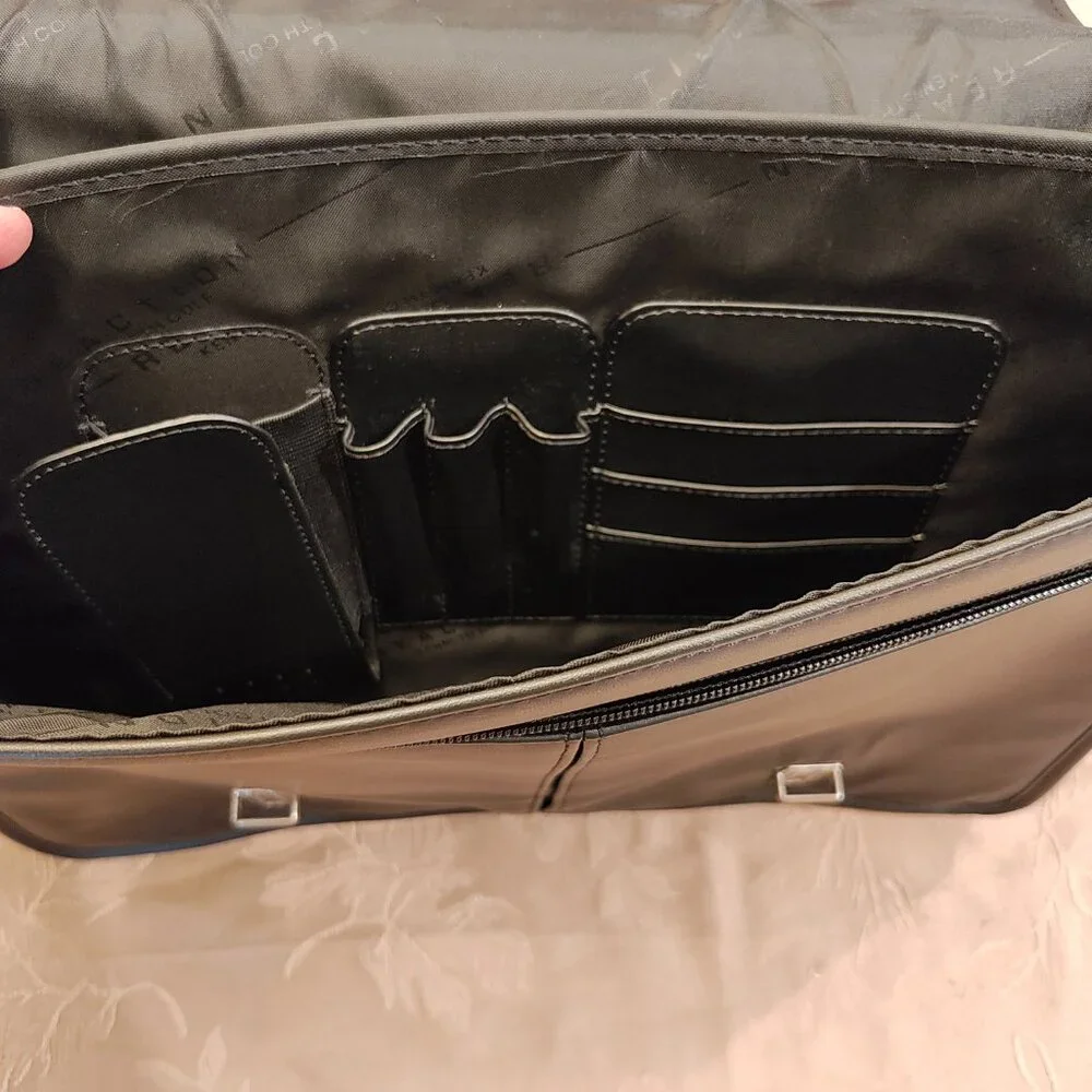 Kenneth Cole Reaction Briefcase 521885, Excellent Used Condition! (EUC)