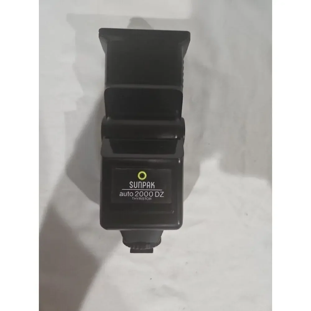 SUNPAK Auto 2000DZ Electronic Flash Unit Thyristor Multidedicated