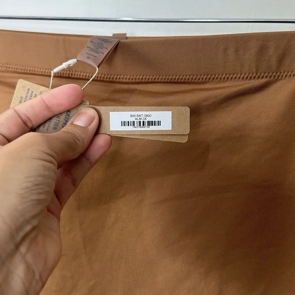 SKIMS nwt womens
