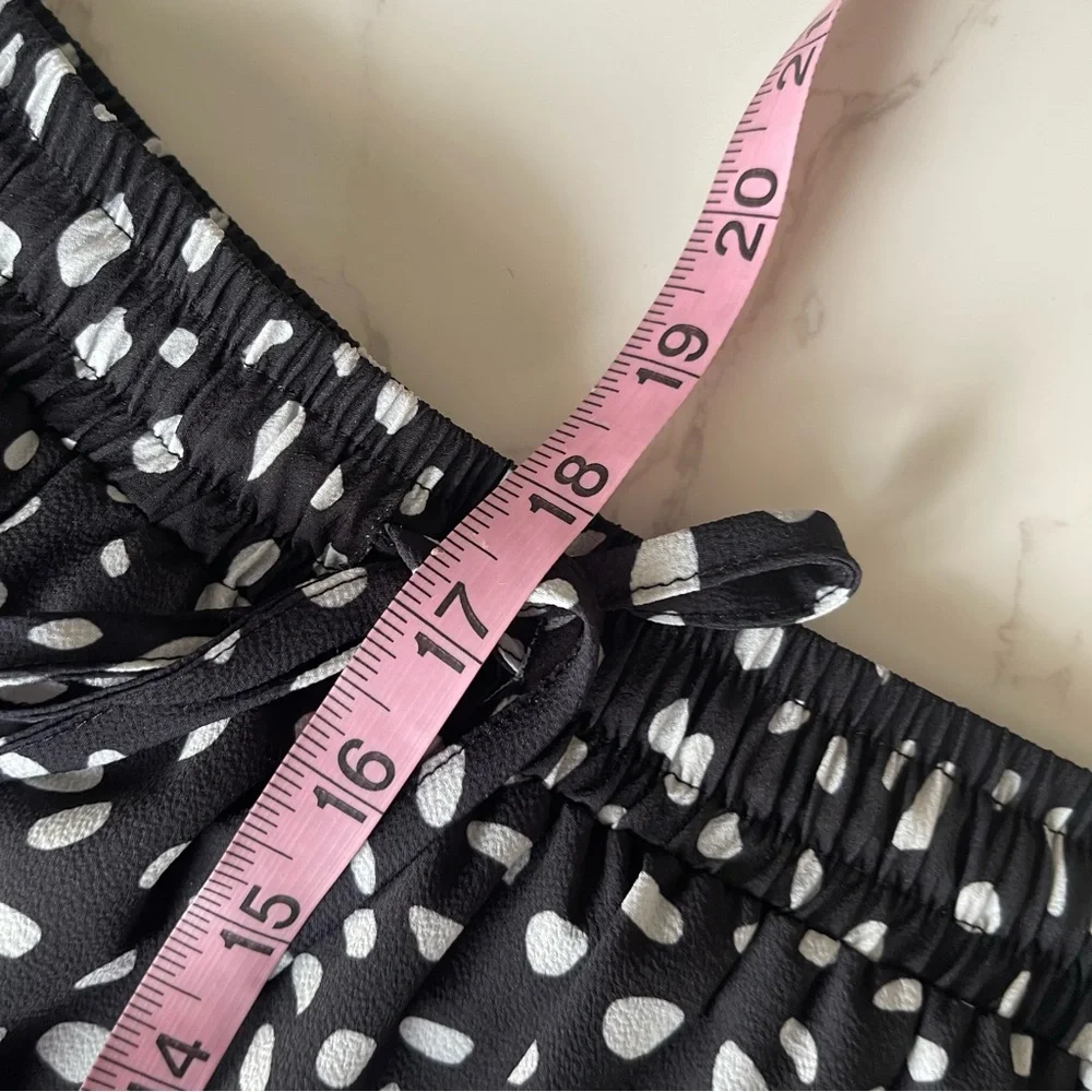 N/A measurements hem
