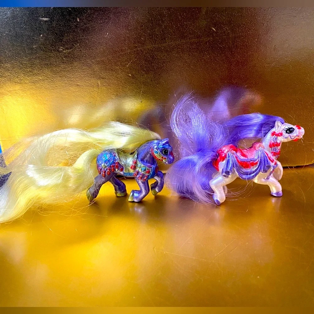 CARROUSEL LITTLE BEAUTIES VTG 1989 MINIATURE HORSE FIGURES W/LONG BRUSHABLE HAIR