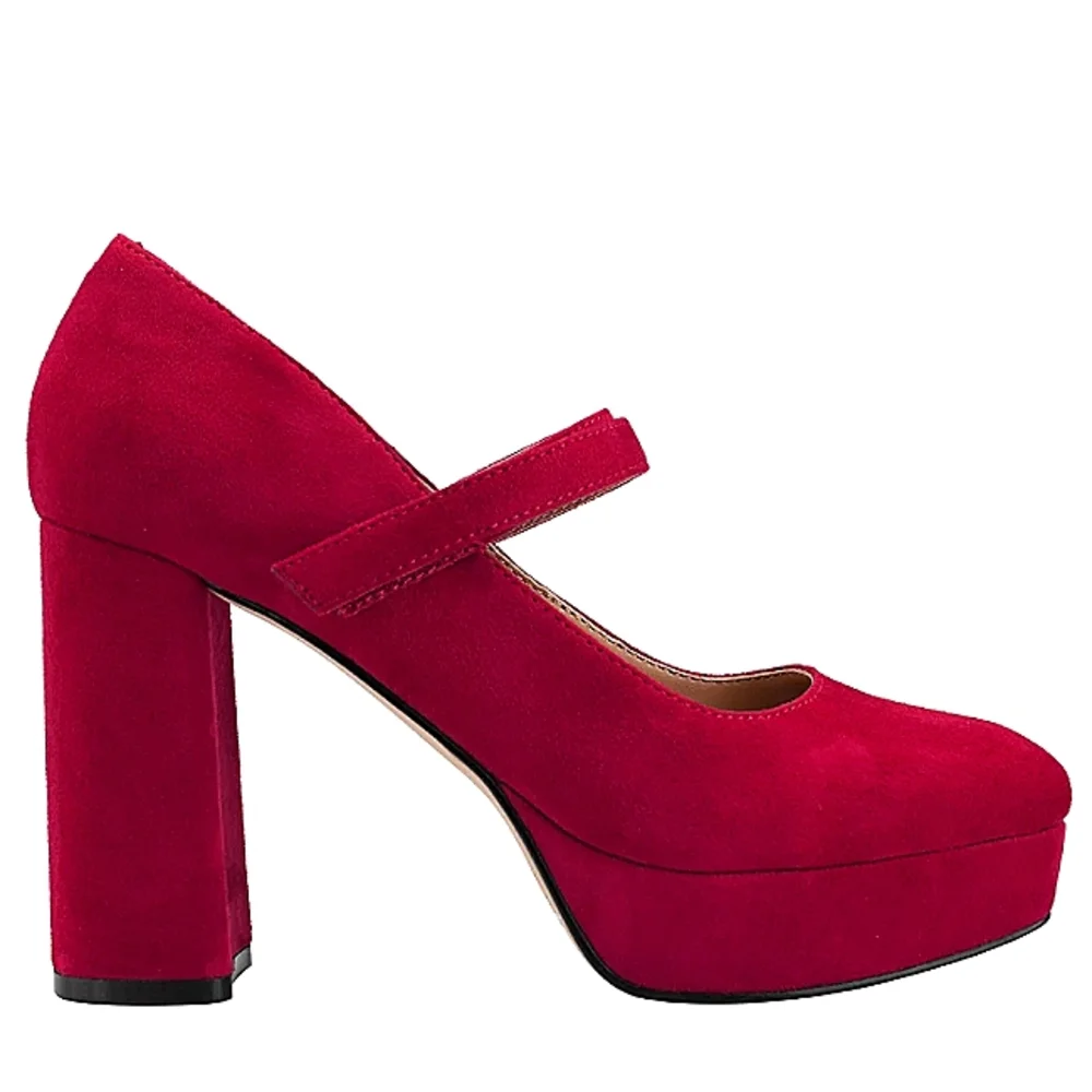 Marc Fisher width look heels