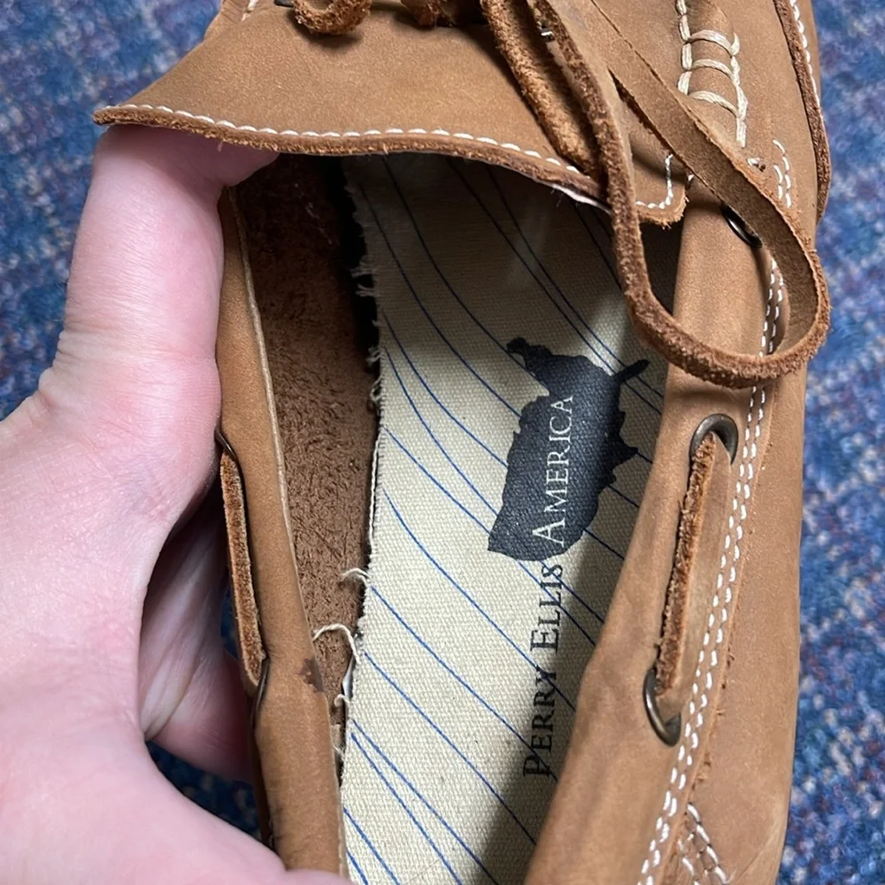 Preloved Mens Perry Ellis Boat Shoes size 8