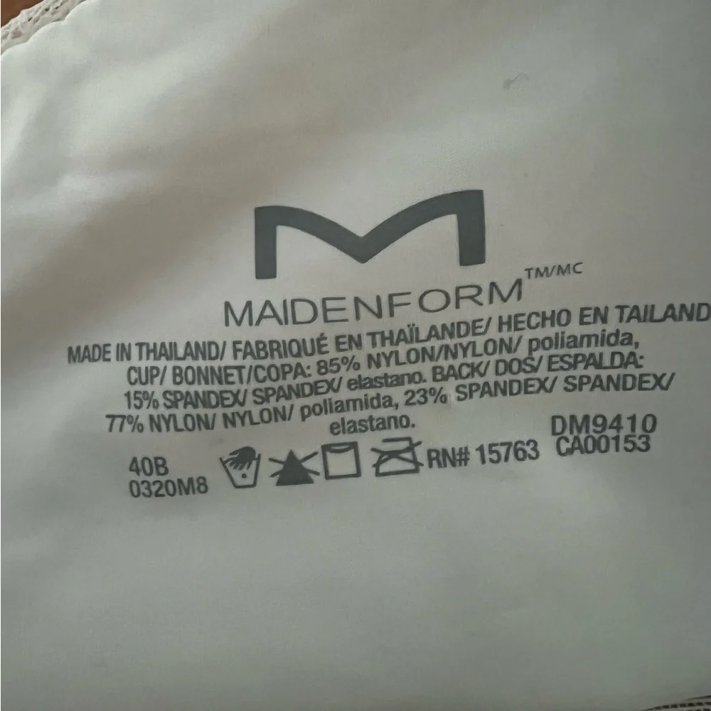 Maidenform shape clean good