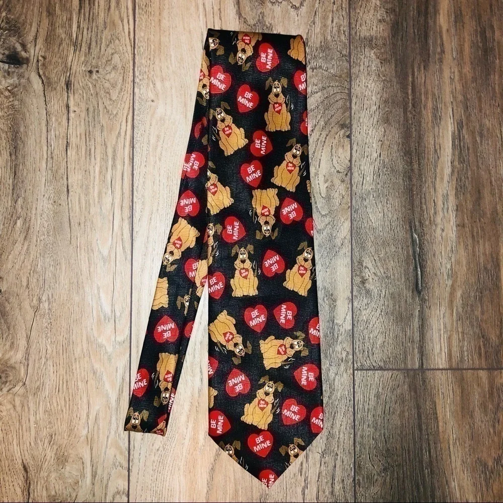 Valentine’s Day Be Mine Red Heart Dog Tie