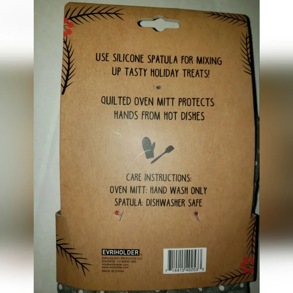 : * Bright Baking Holiday christmas 2pc Oven Mitt and Spatula Set winter deer