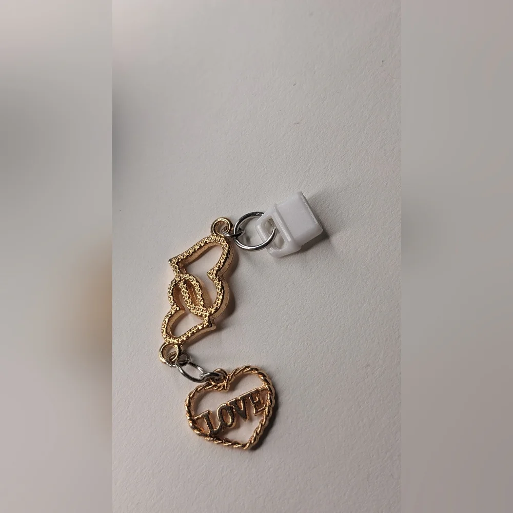 Dust Plug Charm Kindle and charging port USB-C USBc Three hearts 