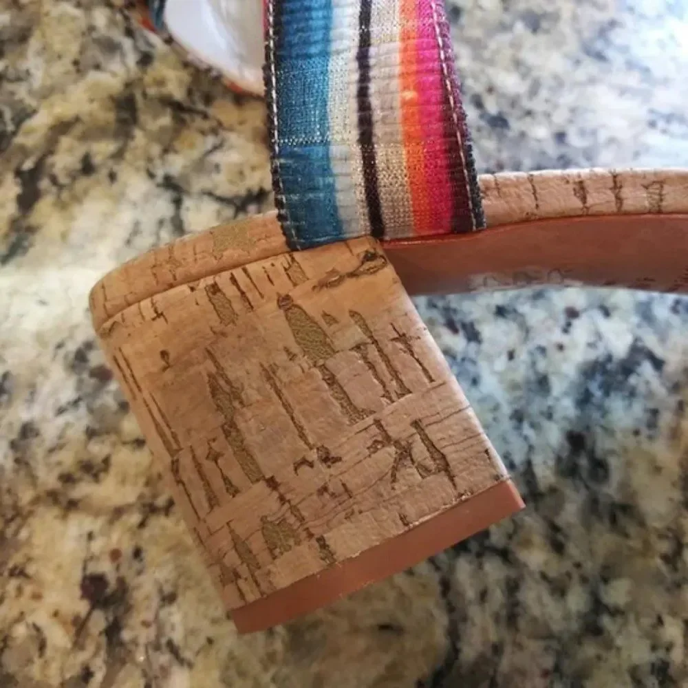 SCHUTZ metallic threads