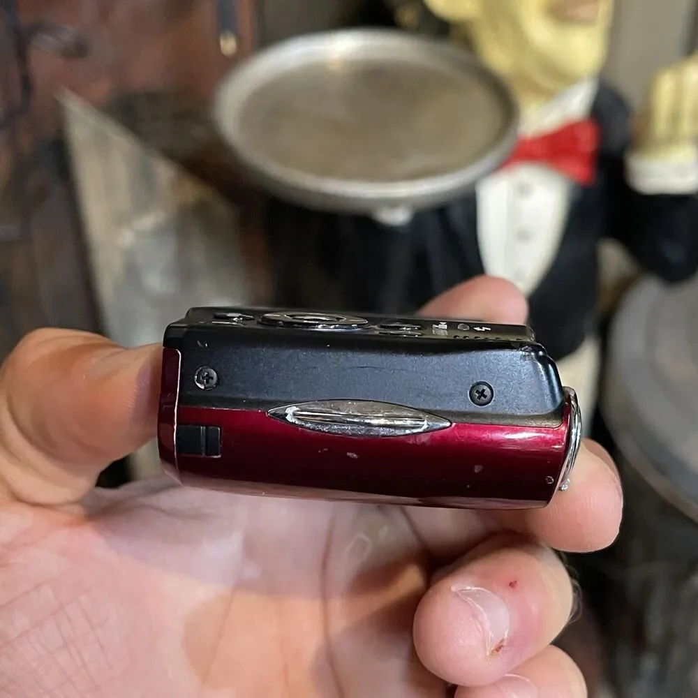 Nikon pre owned