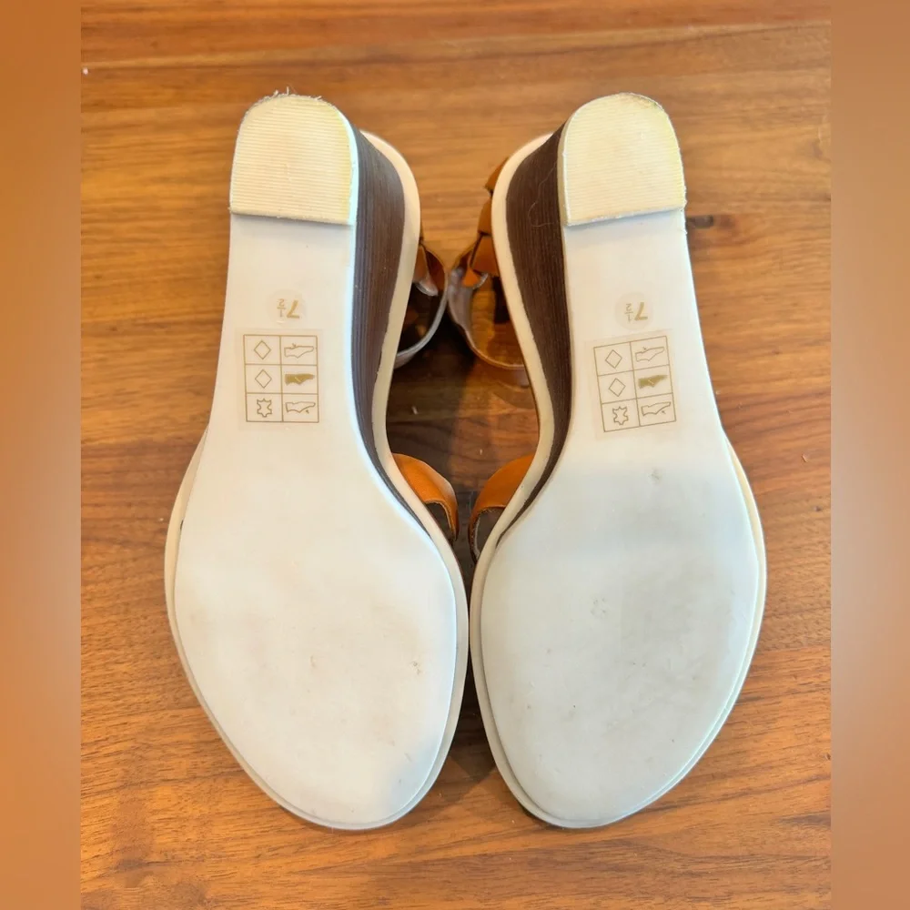 Dolce Vita excellent size sandal