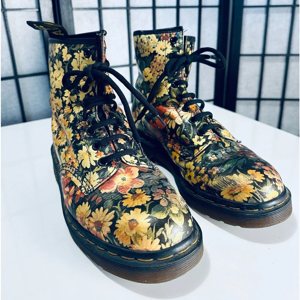 Dr. Martens Original “Made in England” RARE Vintage Floral 1460 Boots
