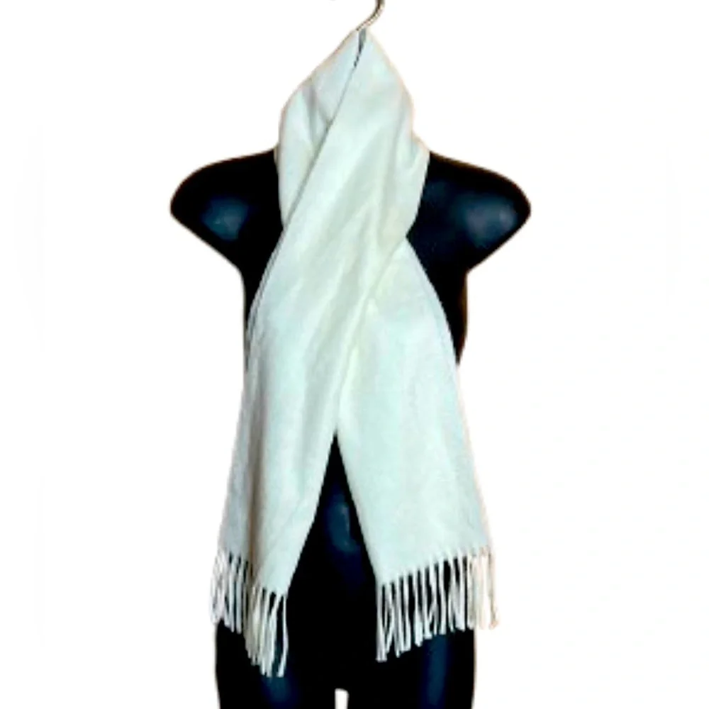 Christian Dior Echarpes scarf 100 % acrylic cashmaire scarf dry clean only